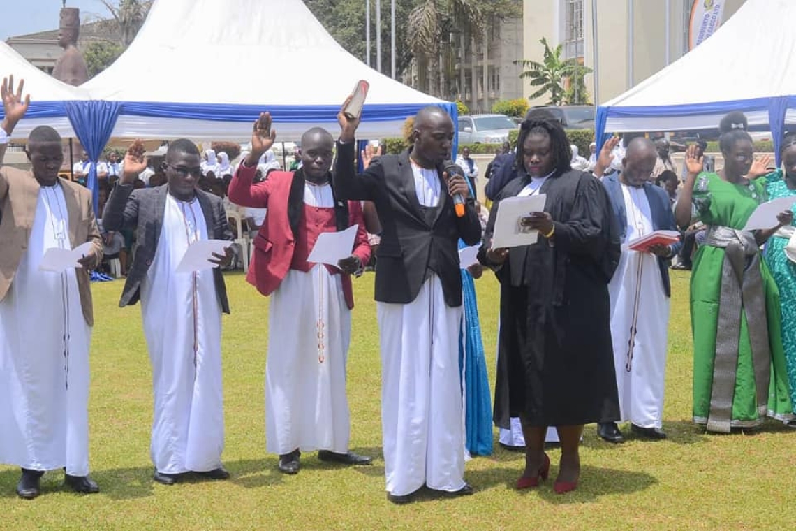 New Nkobazambogo leaders swear in